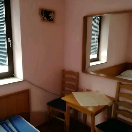 Lovacka Kuca „veliko Vrelo“ Apartment
