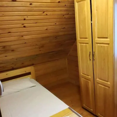 Apartment Lovacka Kuca „veliko Vrelo“ *